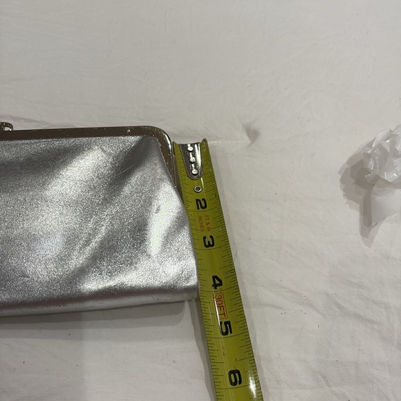 RARE Anya Hindmarch Metallic Silver Leather Bifold Double Kisslock Wallet Clutch - Picture 9 of 10